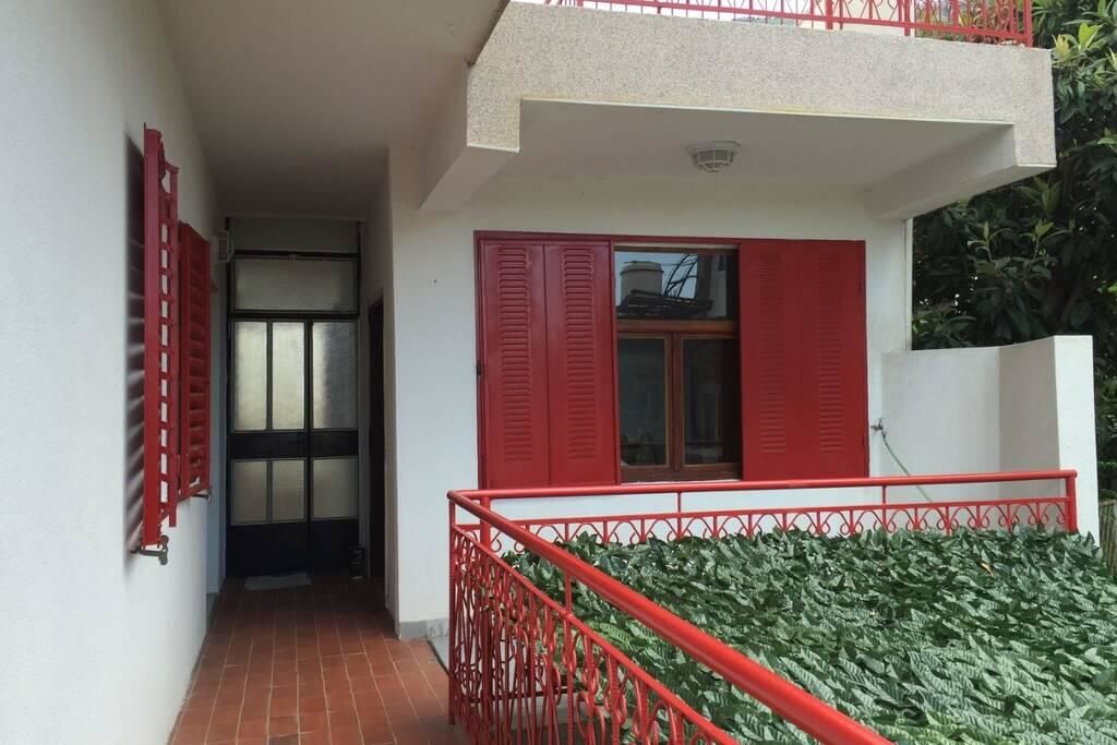 Апартаменты Apartments Miljanic Сутоморе-25