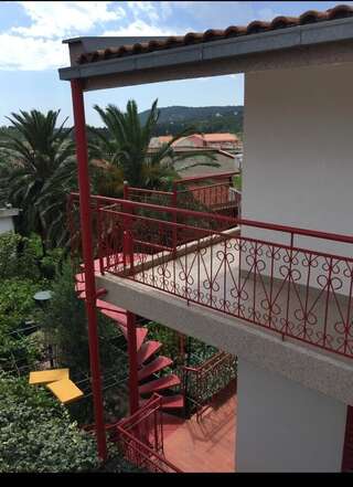 Апартаменты Apartments Miljanic Сутоморе Апартаменты с 2 спальнями-5