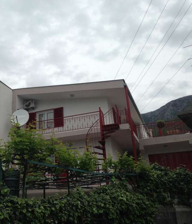 Апартаменты Apartments Miljanic Сутоморе-8